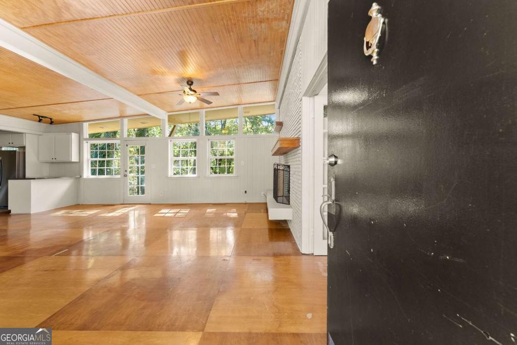 Photo of 815 Beverly Drive, Gainesville, GA 30501 (MLS # 10630281)