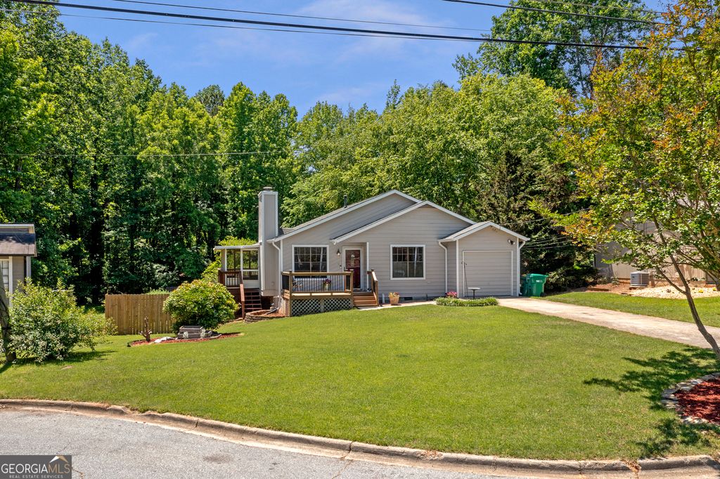 Photo of 3366 Highland Pine Way, Duluth, GA 30096 (MLS # 10769321)