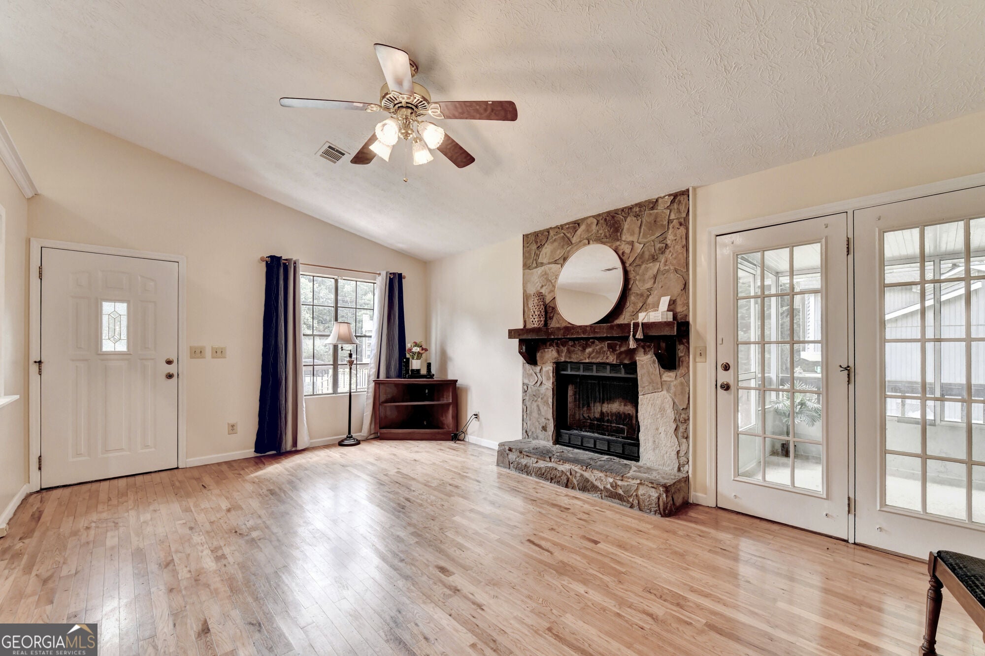 3366 Highland Pine WAY