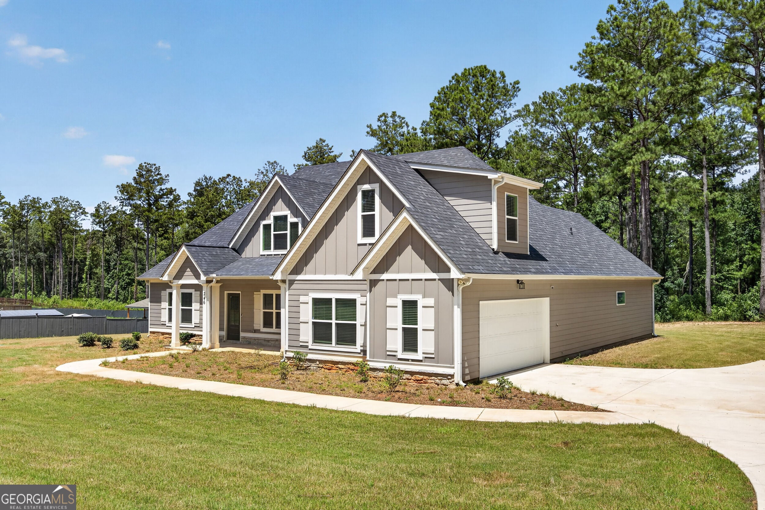 246 Field RD