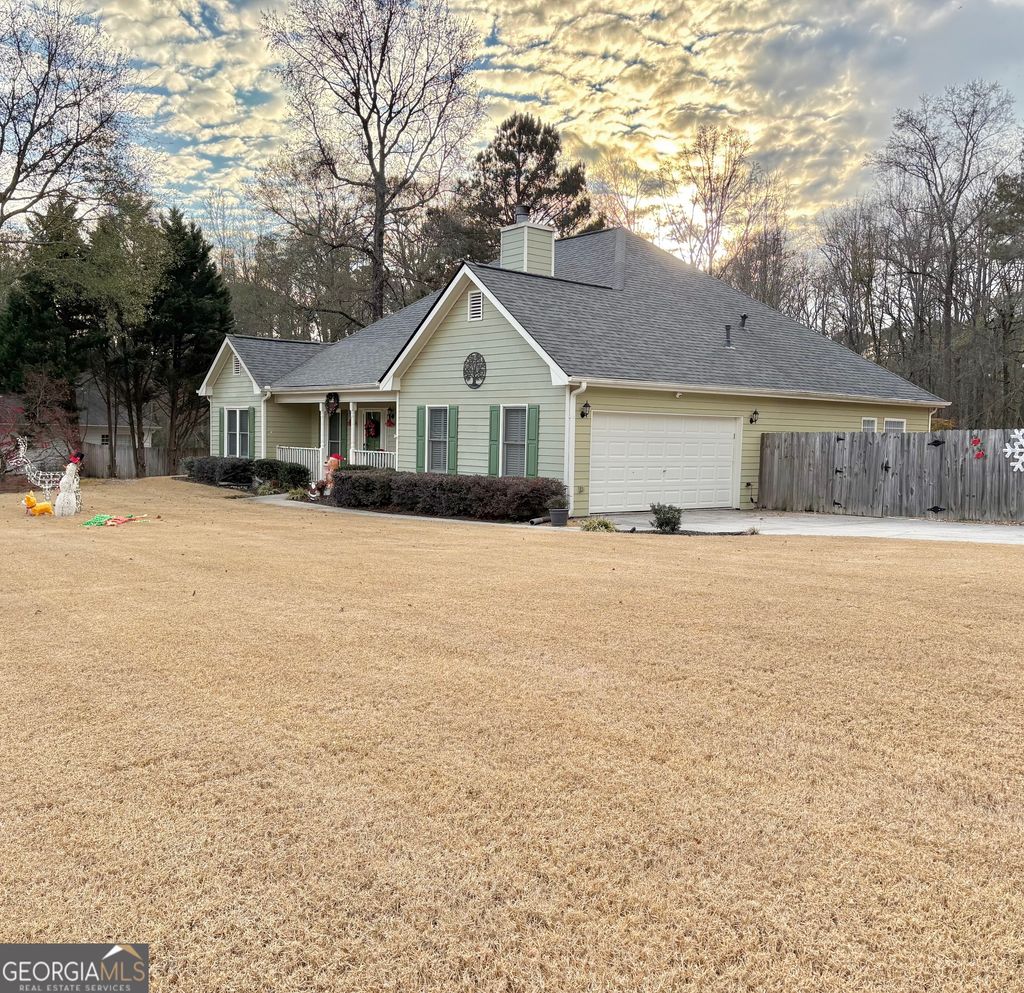 Photo of 770 Hunters Lane, Loganville, GA 30052 (MLS # 10656189)