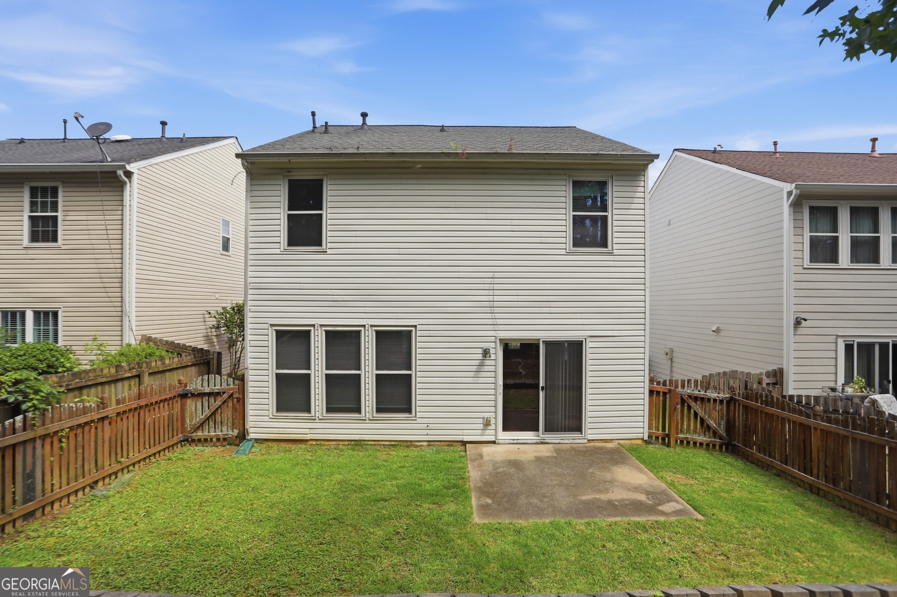 1635 Heyford CIR NW