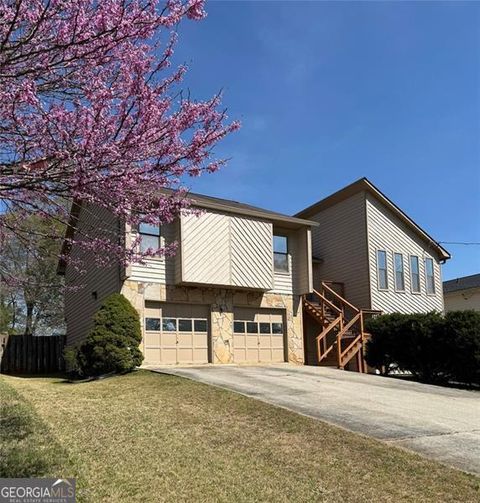 Photo of 321 ROSES CREEK Drive, Lawrenceville, GA 30044 (MLS # 10490002)