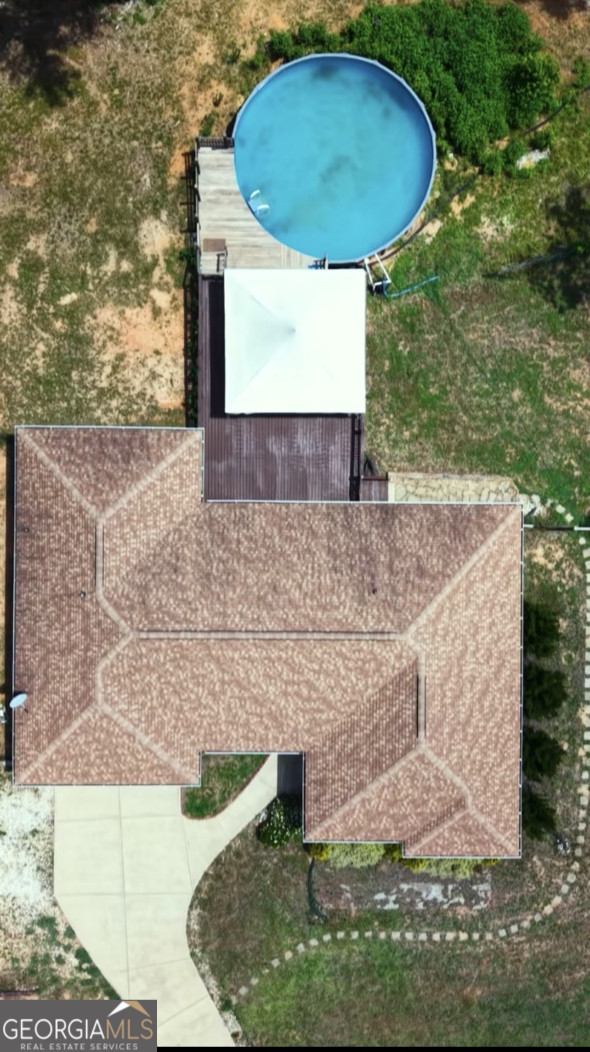 402 Renee RD