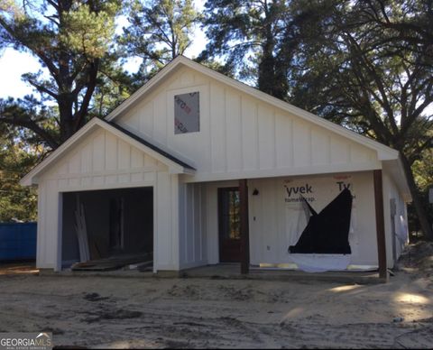 A home in Valdosta