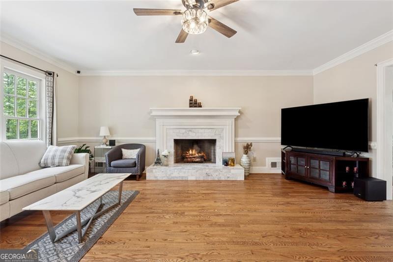 ASHLEY HALL - Residential
