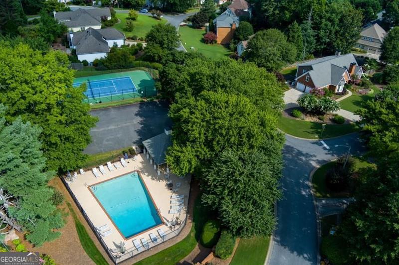 ASHLEY HALL - Residential