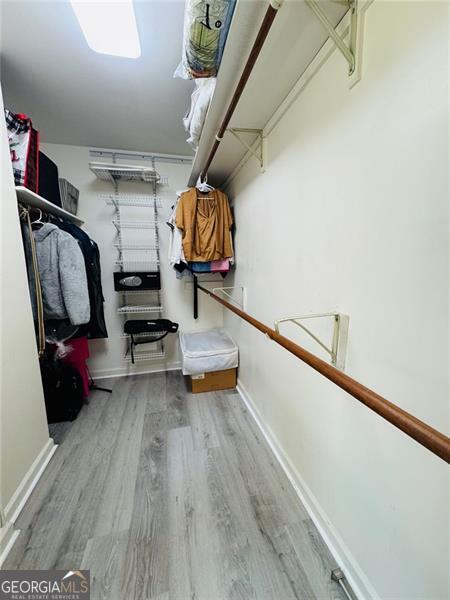 ASHLEY HALL - Residential