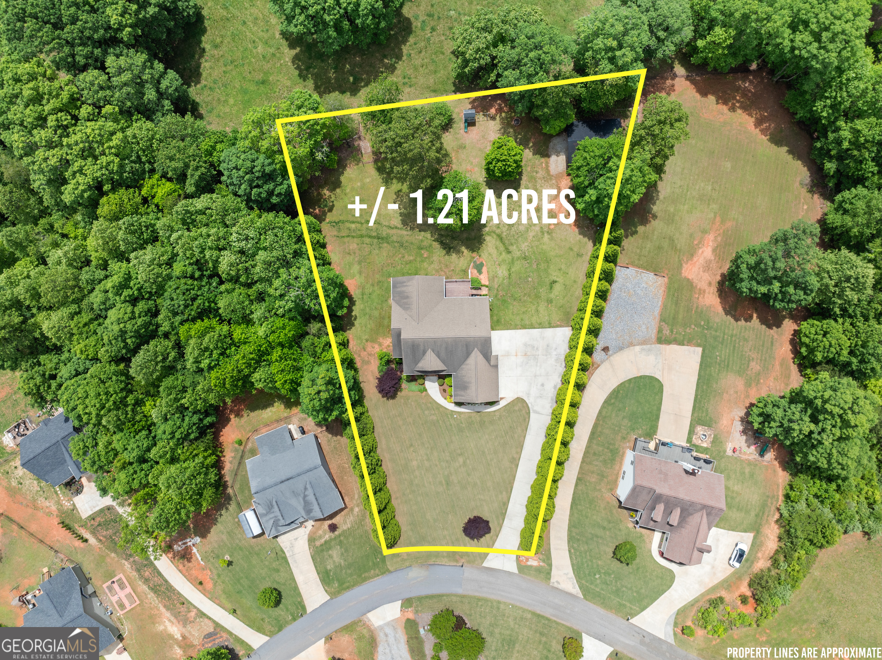 208 Tesnatee Landing DR