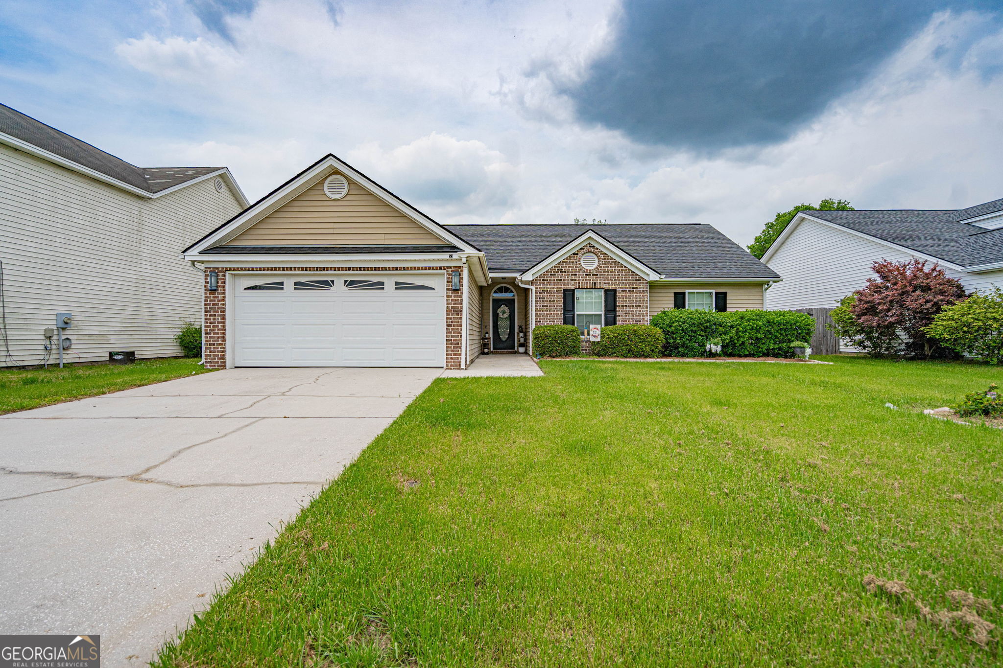 53 Willow Lakes DR