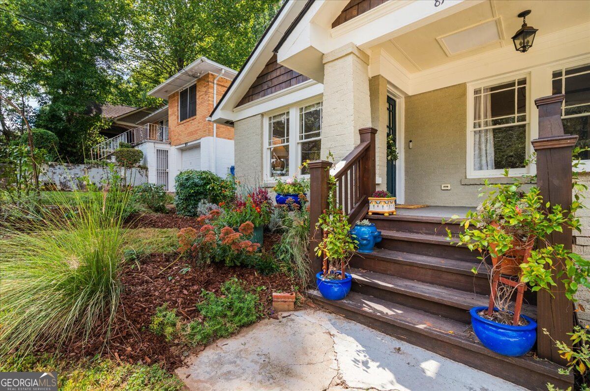87 Warren ST SE