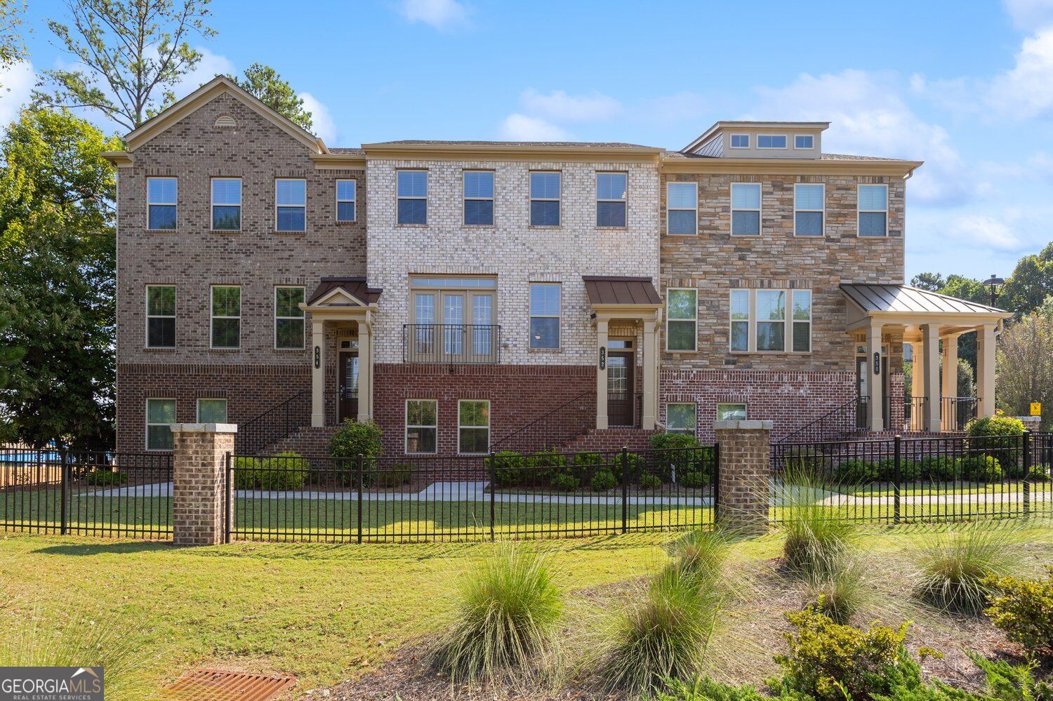352 Provenance DR