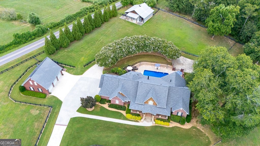 4740 Jim Hood RD
