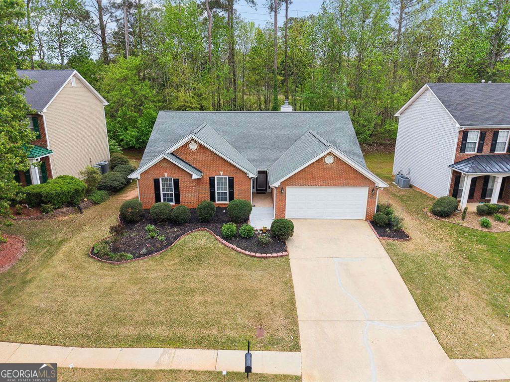 Photo of 1316 Mandalay Court SW, Lilburn, GA 30047 (MLS # 10776192)