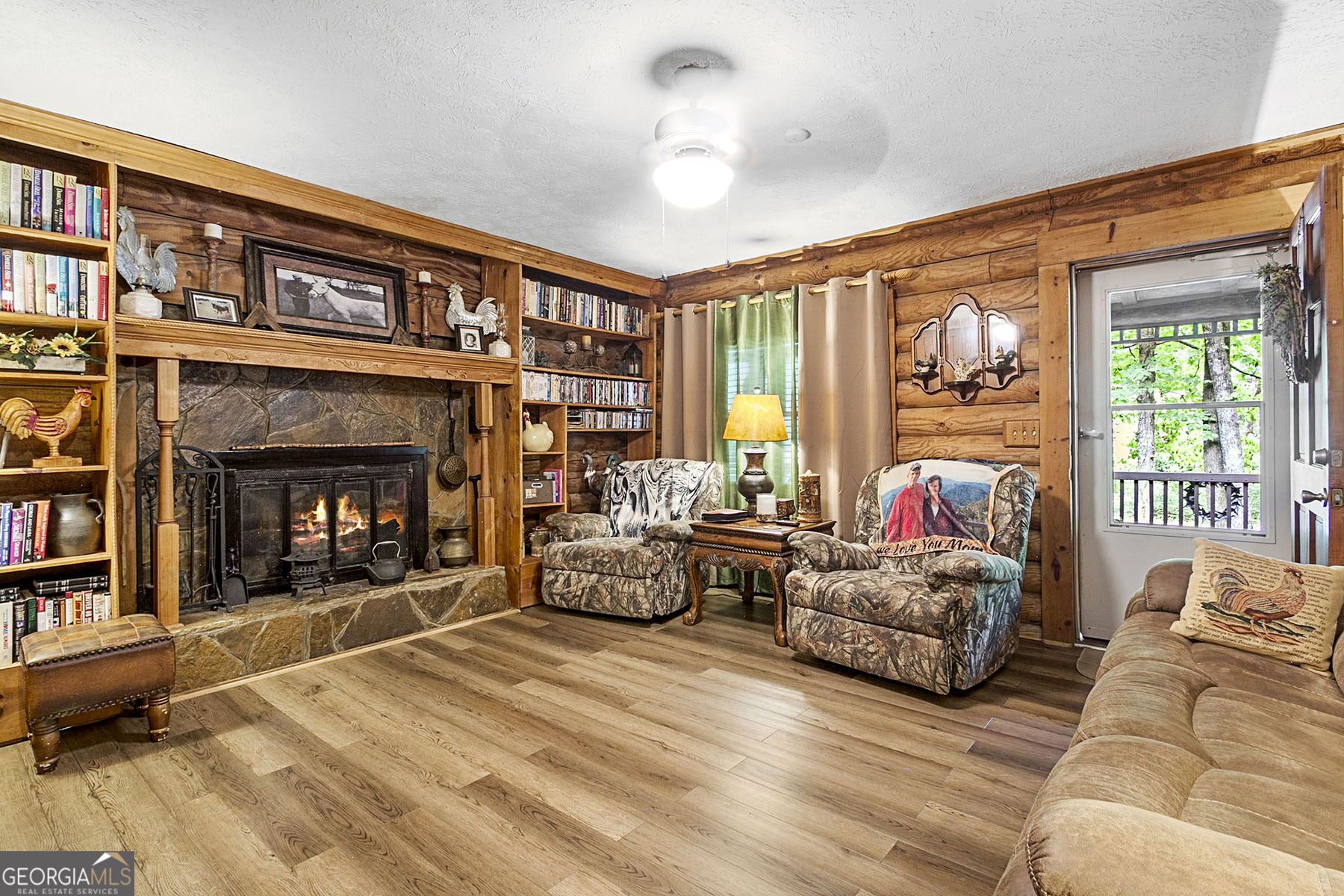 548 Table Mountain DR