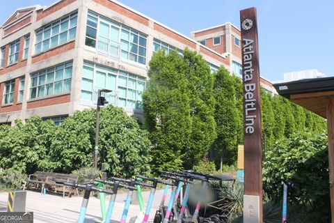 890 Memorial DR SE 102 Atlanta GA 30316