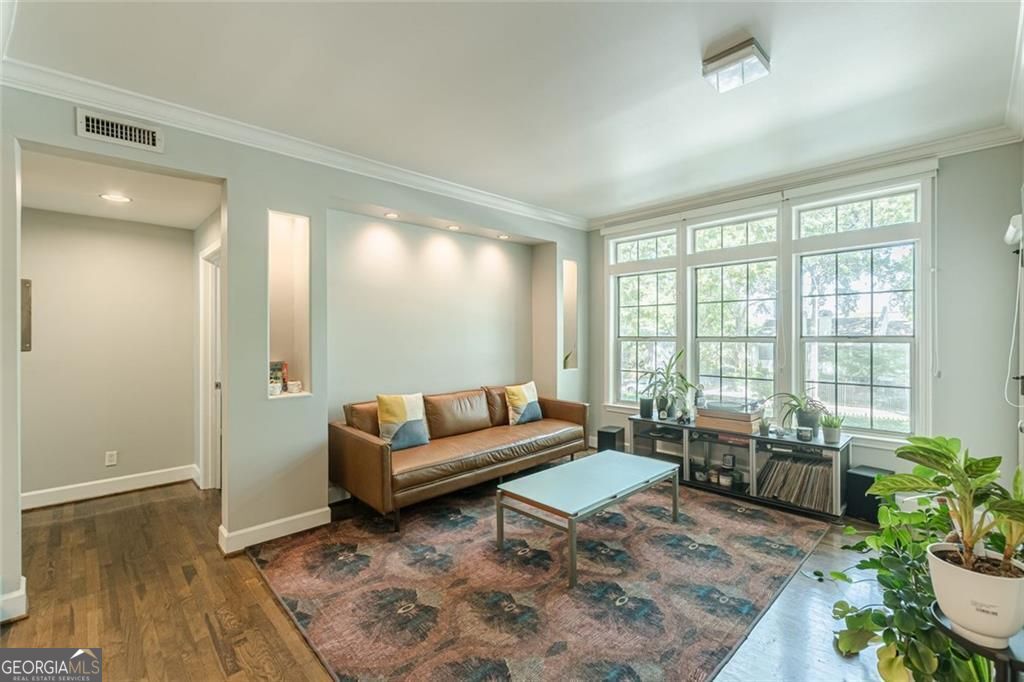 240 Renaissance PKWY NE 113