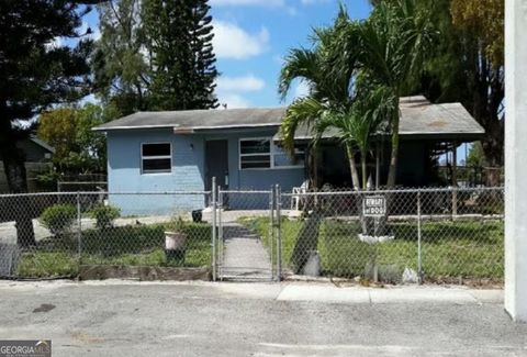 891 NW 23rd TER Pompano Beach FL 33069
