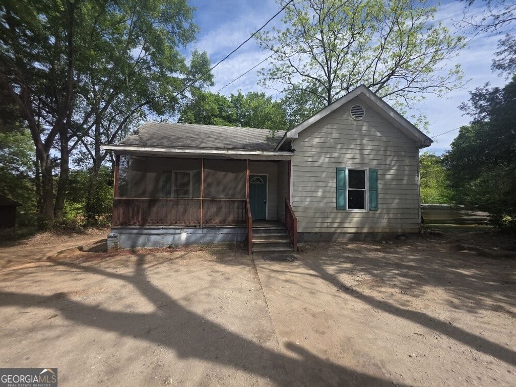 Photo of 3127 Hendrix Circle SW, Covington, GA 30014 (MLS # 10761150)