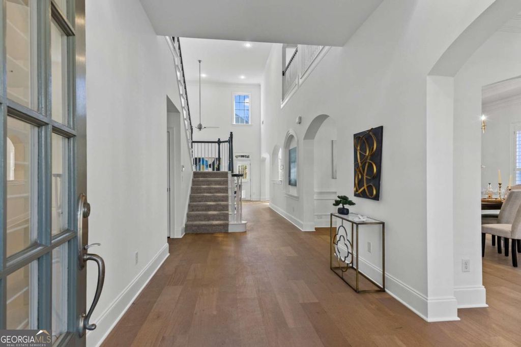 Photo of 285 Wembley Circle, Atlanta, GA 30328 (MLS # 10681067)