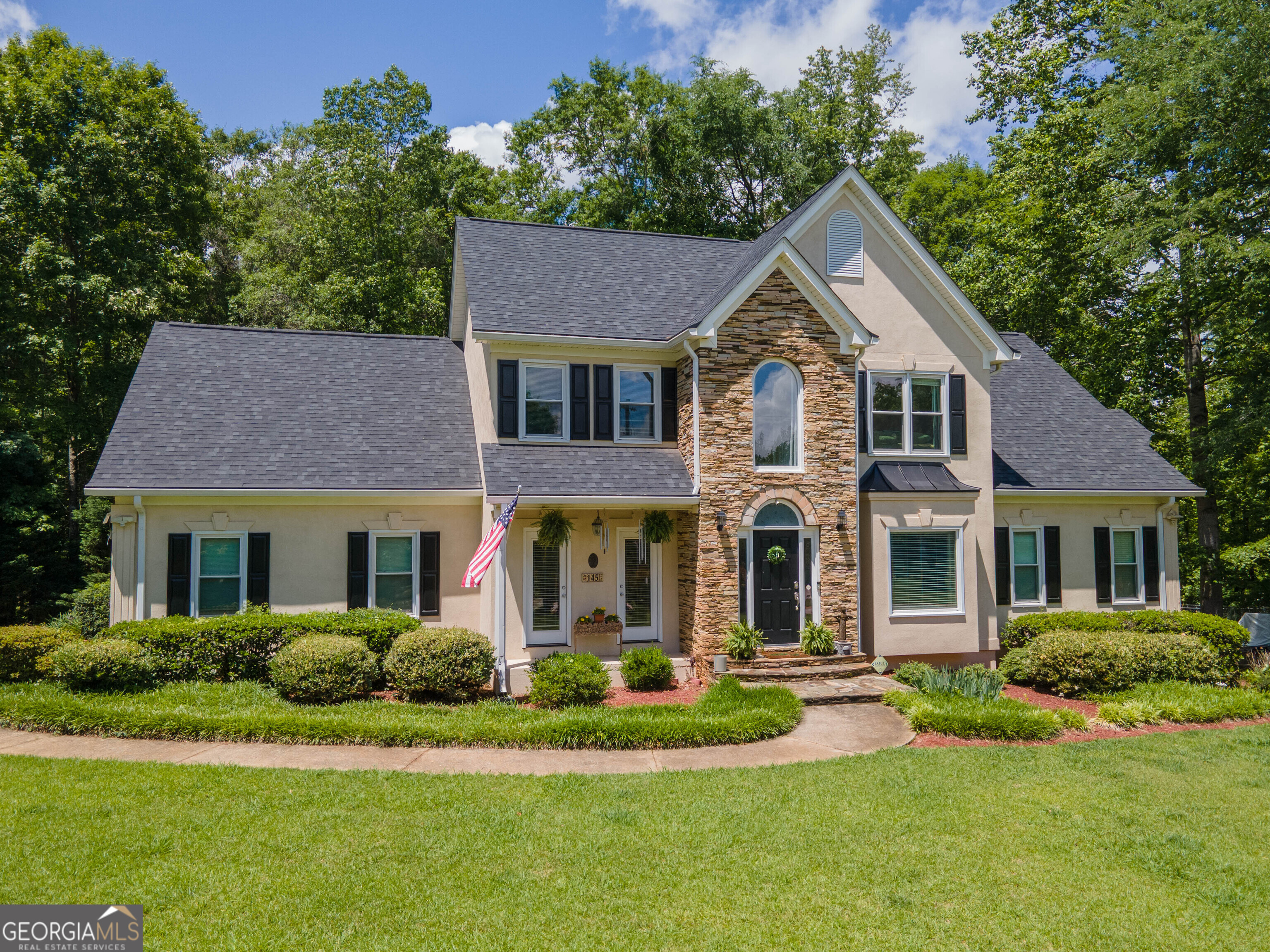 145 Hideaway DR