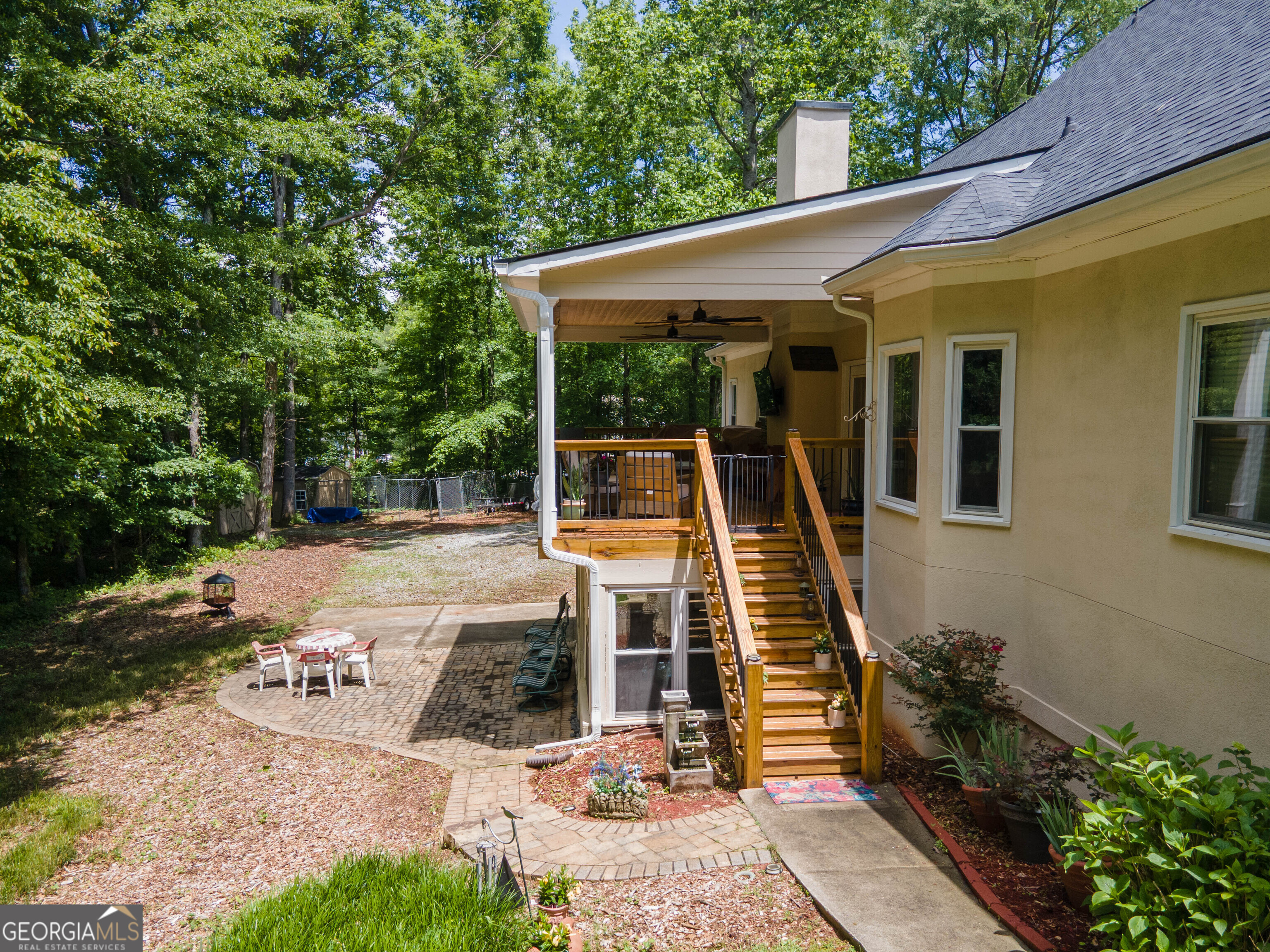 145 Hideaway DR
