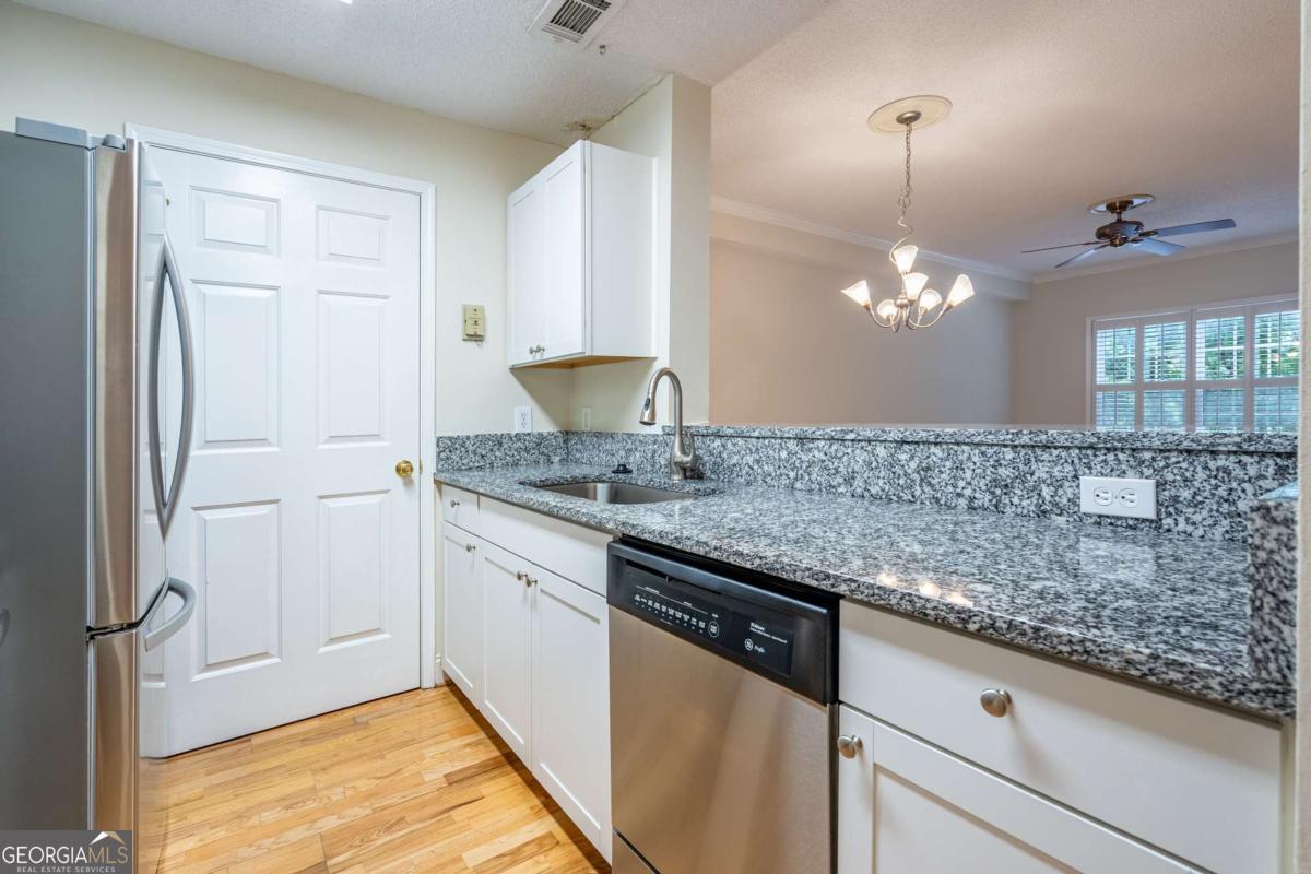 1075 Peachtree WALK NE A205