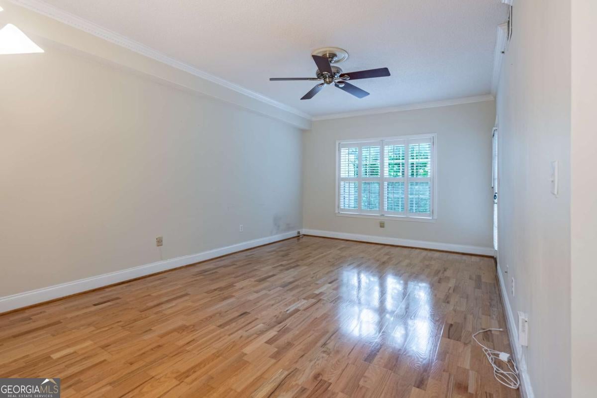 1075 Peachtree WALK NE A205