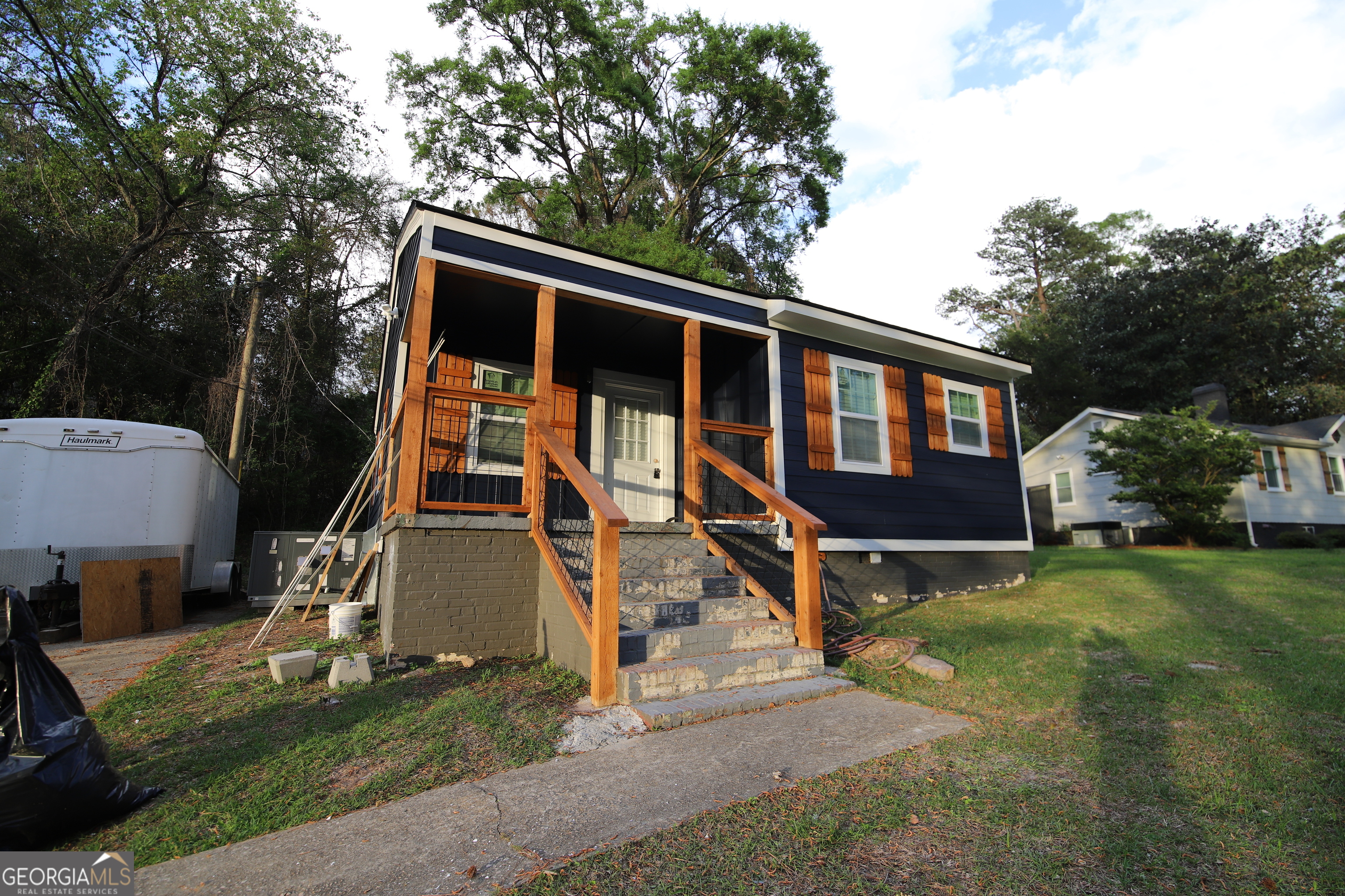 Photo 1 of 7 — 112 Saynor CIR, Lagrange, GA 30240