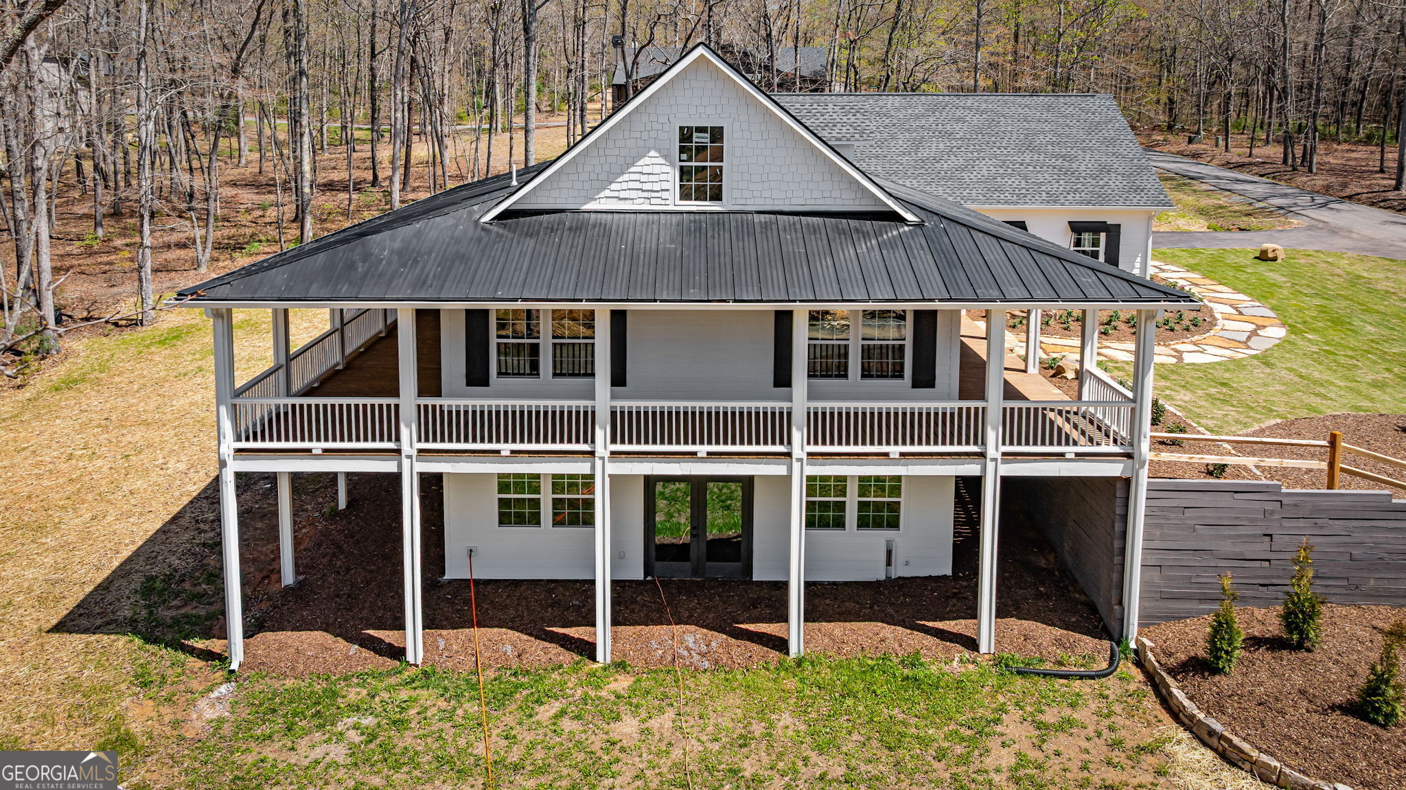 219 Fairview DR