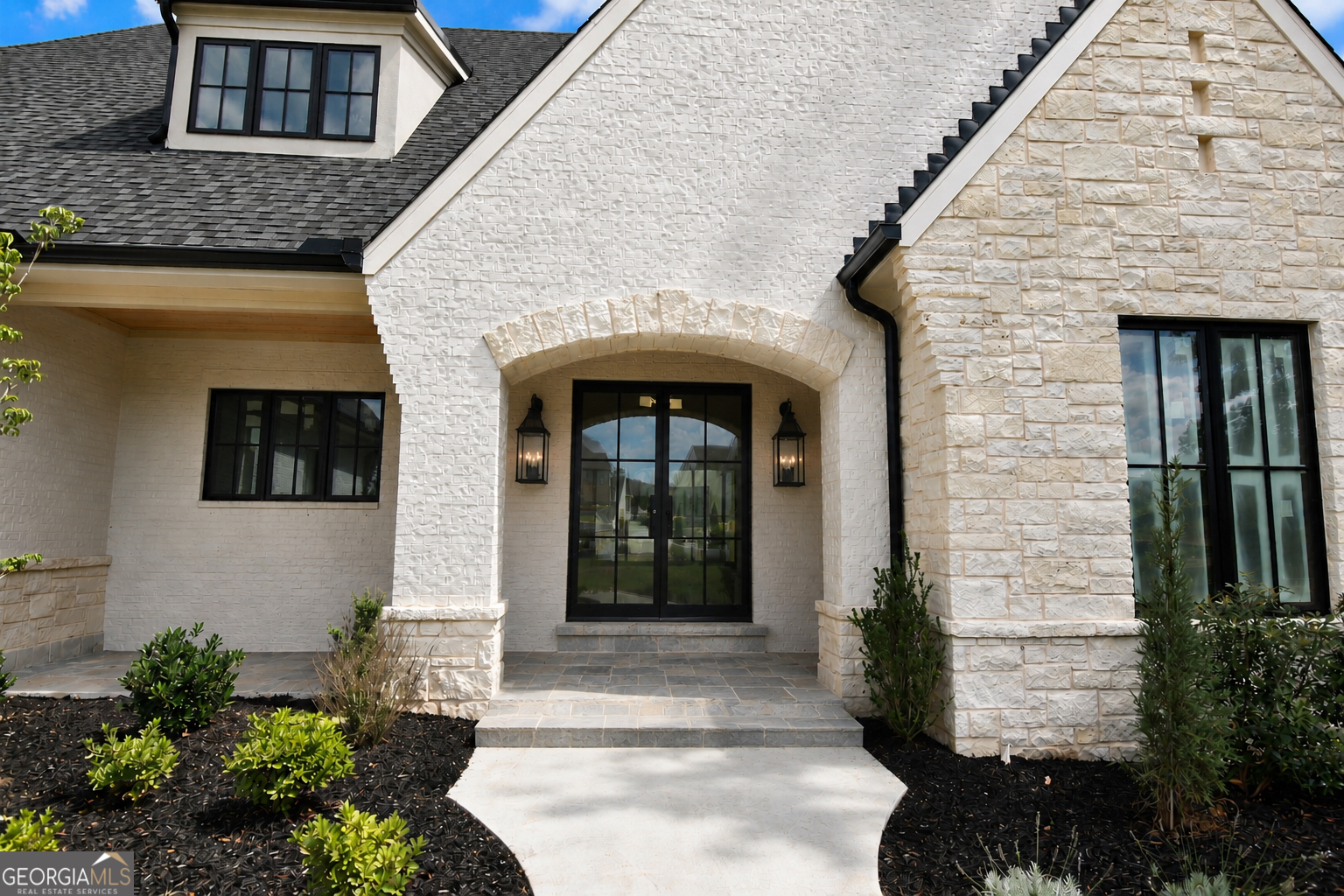 5071 Kings Close