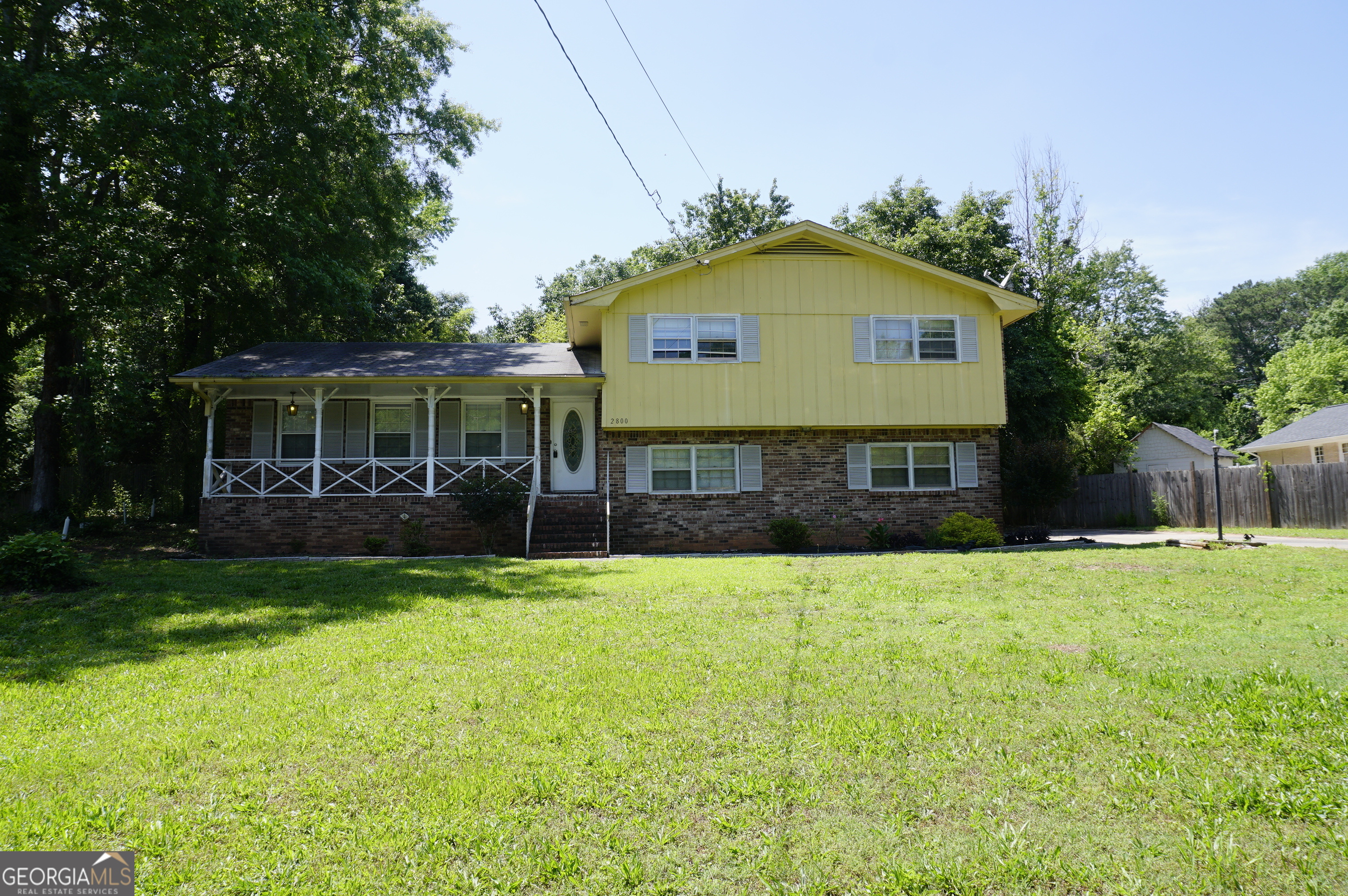 Good property for first time buyer or savvy investor. Sold AS IS. No Disclosure. No Repairs. Please schedule with Showing Time to show. Buyer and/or Buyer's Agent to Verify All information.