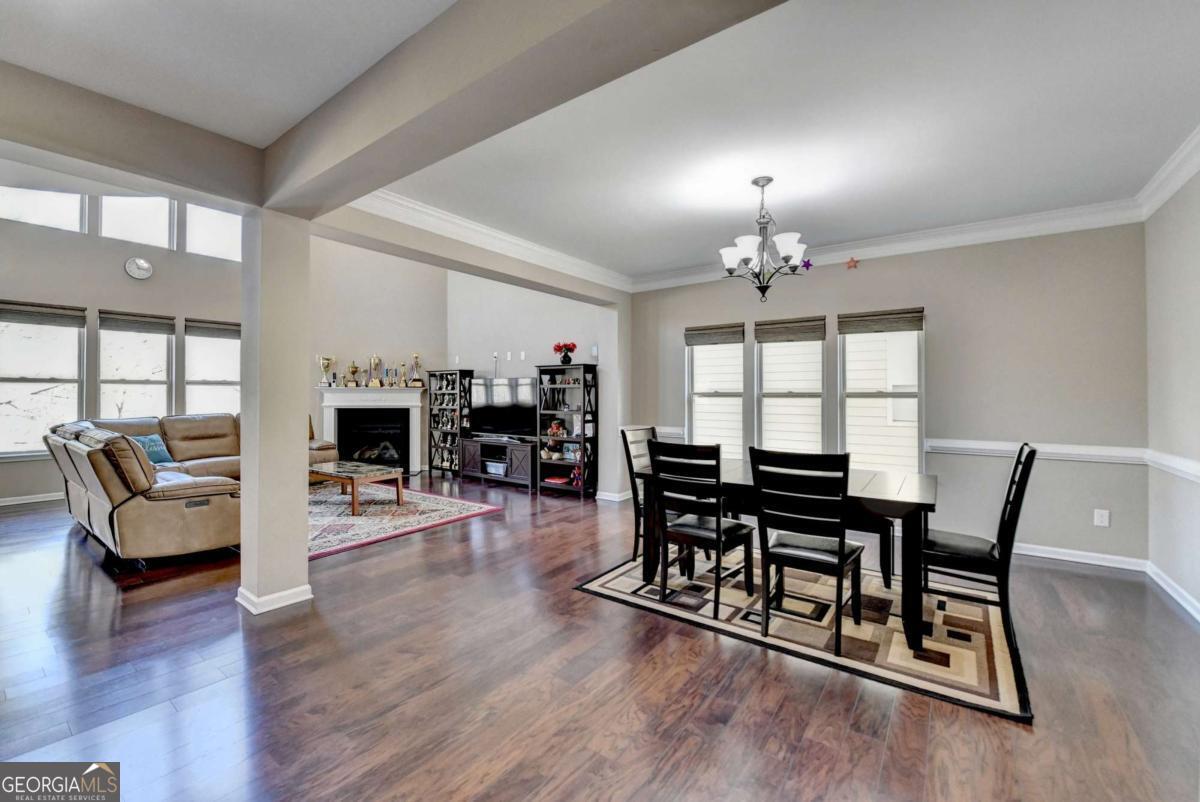 7130 ROCKING HORSE LN