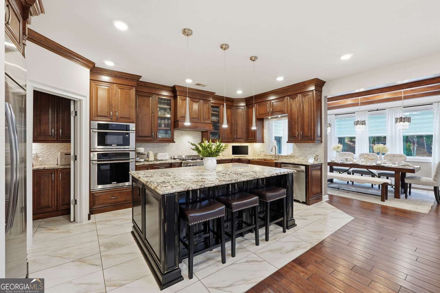 4225 Harrison Park DR