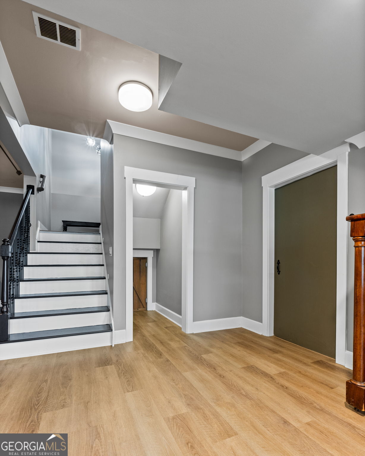 Newnan, Georgia 30265, United States, 6 Bedrooms Bedrooms, ,6 BathroomsBathrooms,Residential,Active,183833