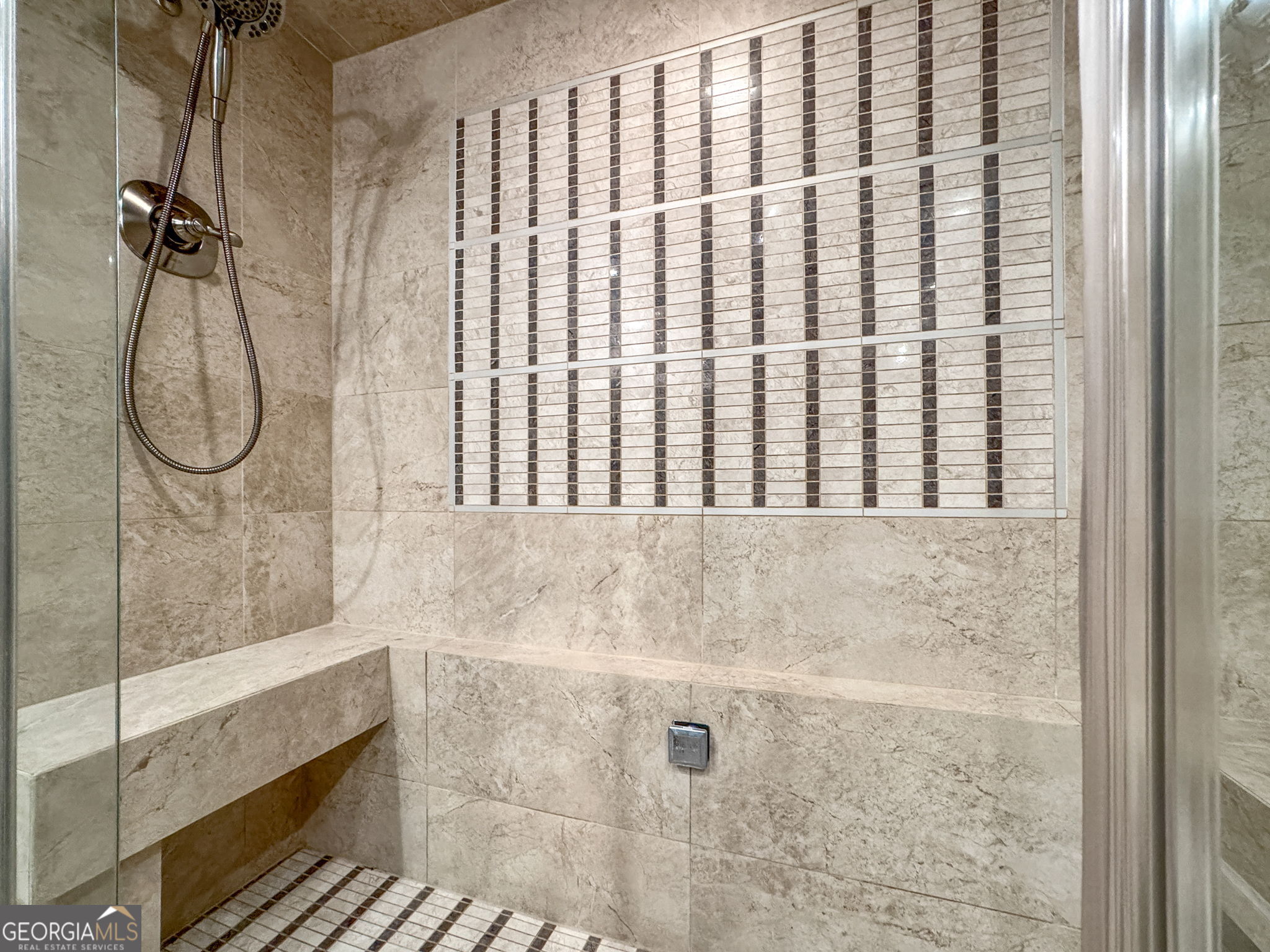 Newnan, Georgia 30265, United States, 6 Bedrooms Bedrooms, ,6 BathroomsBathrooms,Residential,Active,183833