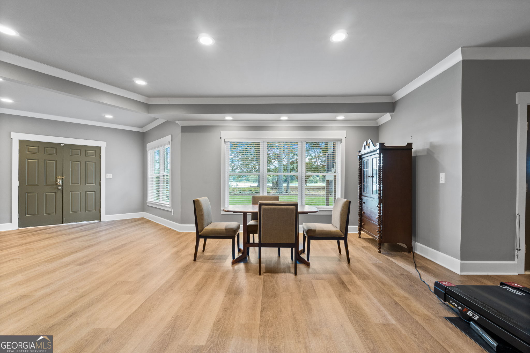 Newnan, Georgia 30265, United States, 6 Bedrooms Bedrooms, ,6 BathroomsBathrooms,Residential,Active,183833