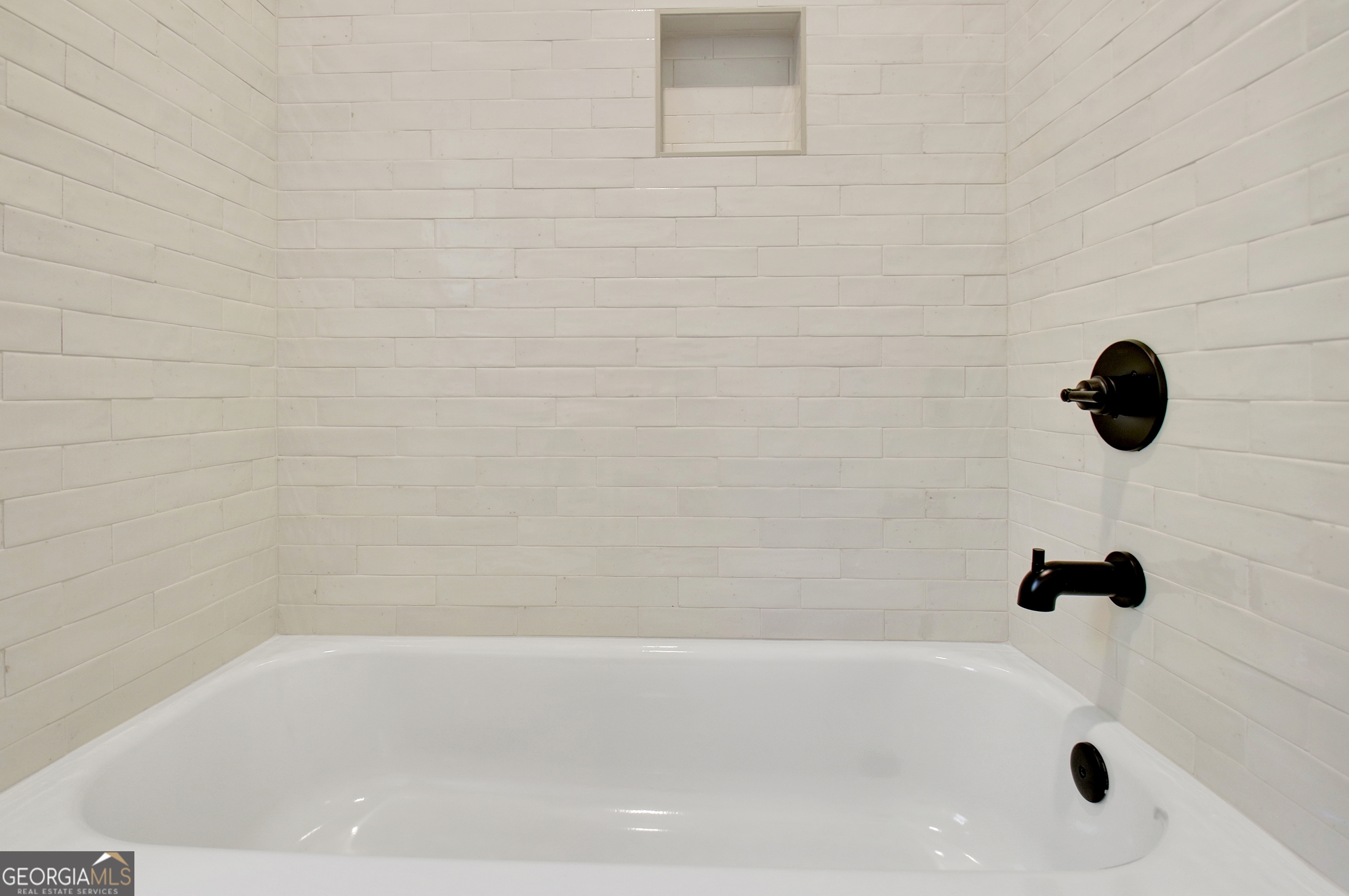 Sharpsburg, Georgia 30277, United States, 4 Bedrooms Bedrooms, ,4 BathroomsBathrooms,Residential,Active,171177