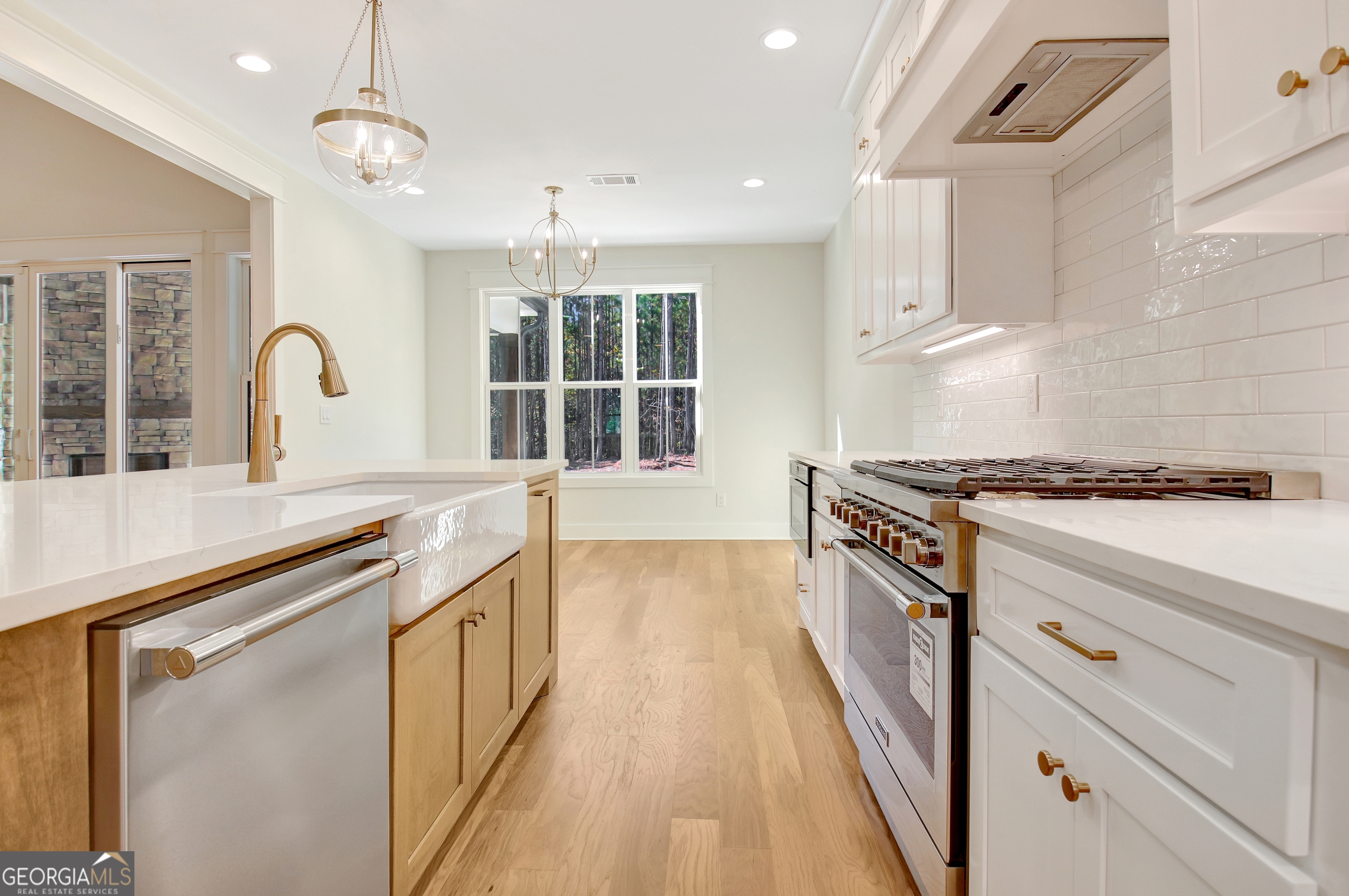 Sharpsburg, Georgia 30277, United States, 4 Bedrooms Bedrooms, ,4 BathroomsBathrooms,Residential,Active,171177