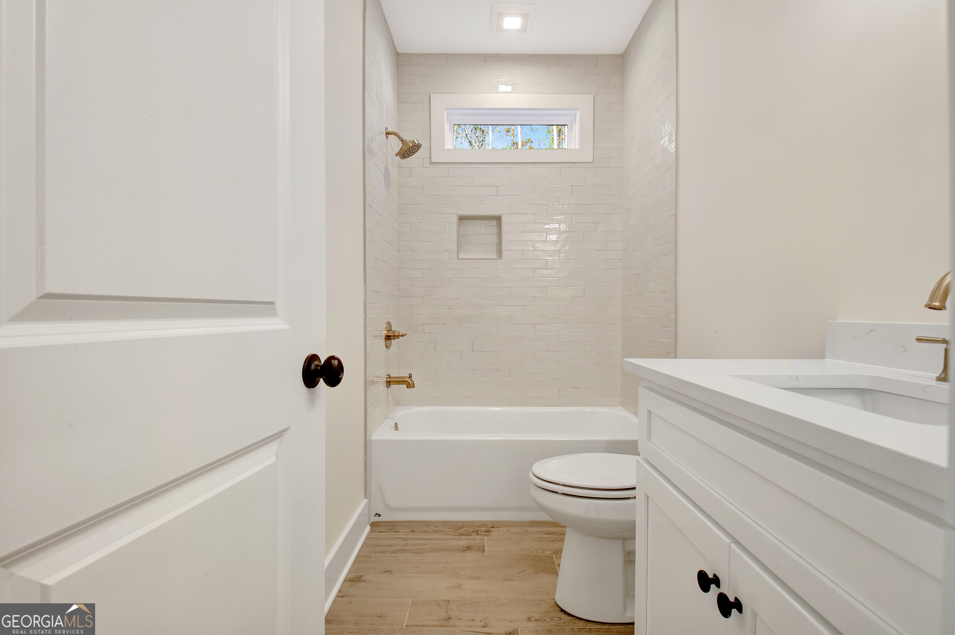 Sharpsburg, Georgia 30277, United States, 4 Bedrooms Bedrooms, ,4 BathroomsBathrooms,Residential,Active,171177