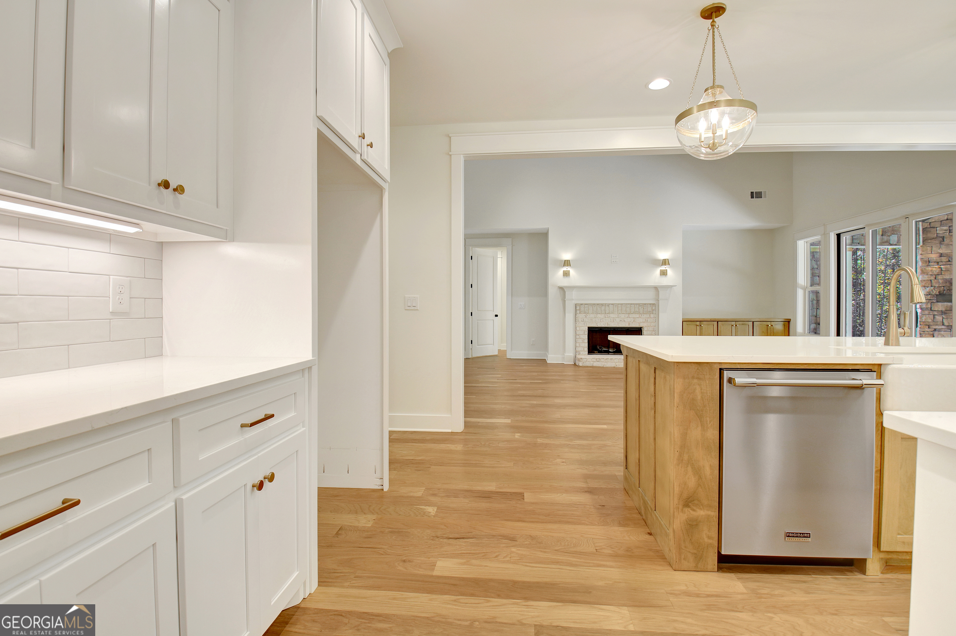 Sharpsburg, Georgia 30277, United States, 4 Bedrooms Bedrooms, ,4 BathroomsBathrooms,Residential,Active,171177