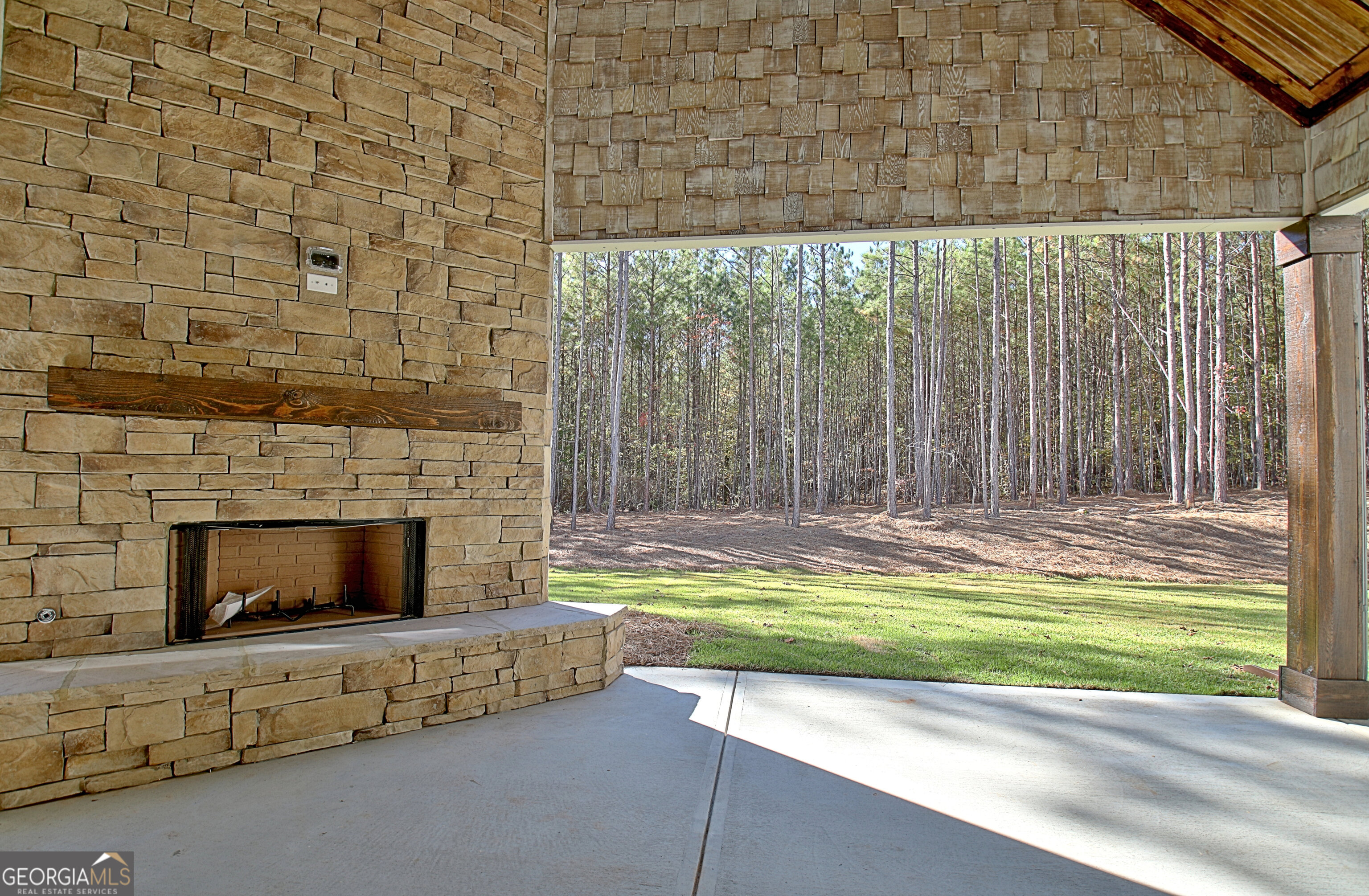 Sharpsburg, Georgia 30277, United States, 4 Bedrooms Bedrooms, ,4 BathroomsBathrooms,Residential,Active,171177