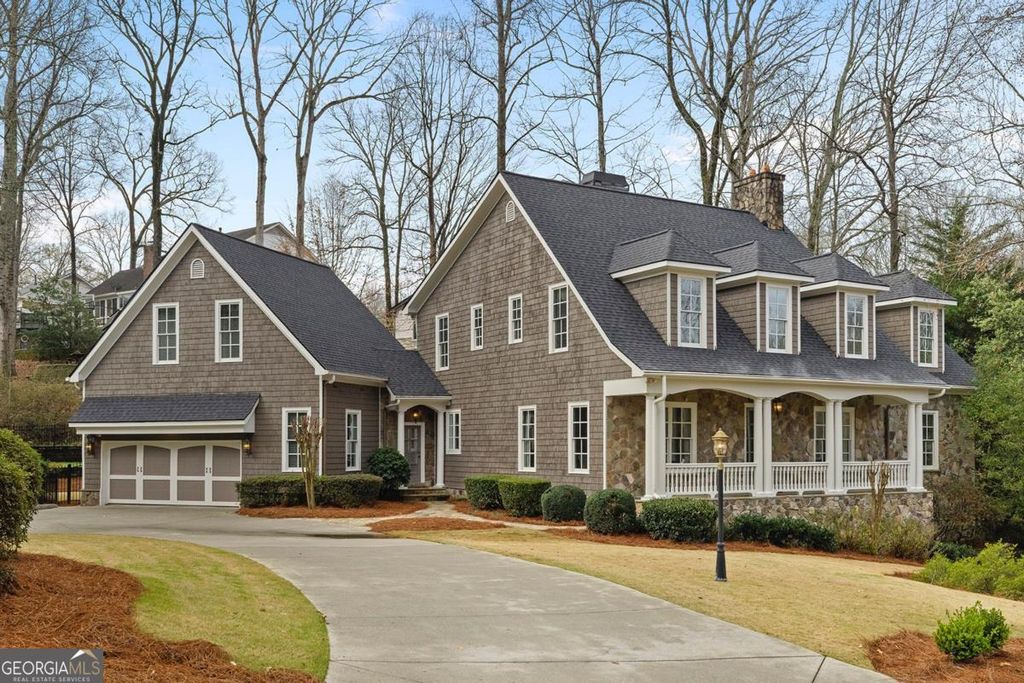 Photo of 1863 Baynham Drive, Dunwoody, GA 30338 (MLS # 10735542)