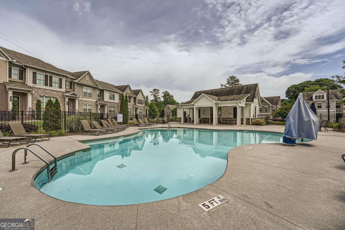 North Square - Residential