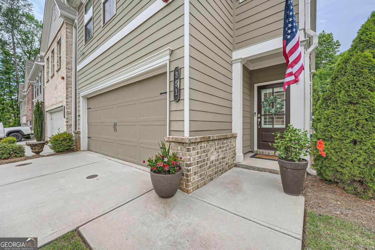 North Square - Residential