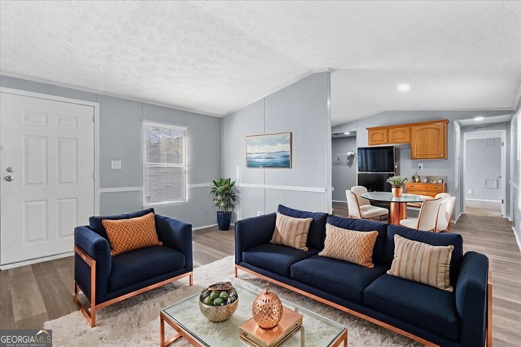 Photo of 204 Fleetwood Dr, Fayetteville, GA 30214 (MLS # 10661700)