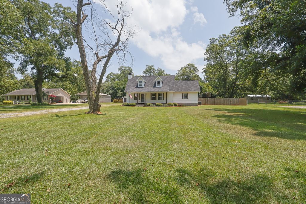 Photo of 138 Mills Circle, Byron, GA 31008 (MLS # 10798230)