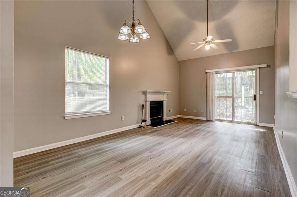 Mays Manor - Residential Lease