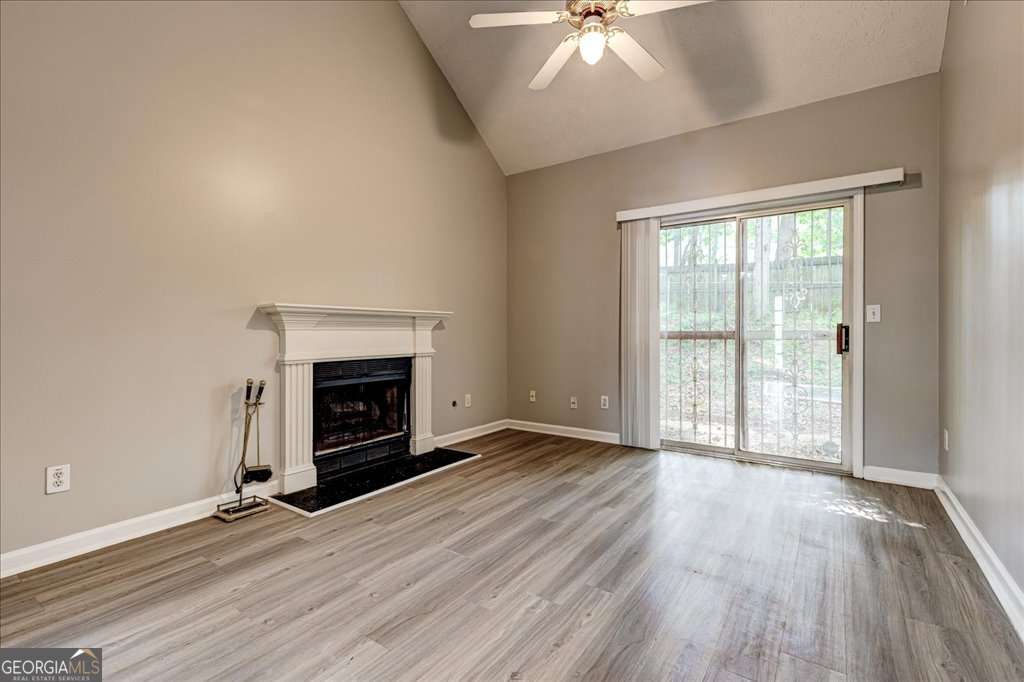 Mays Manor - Residential Lease