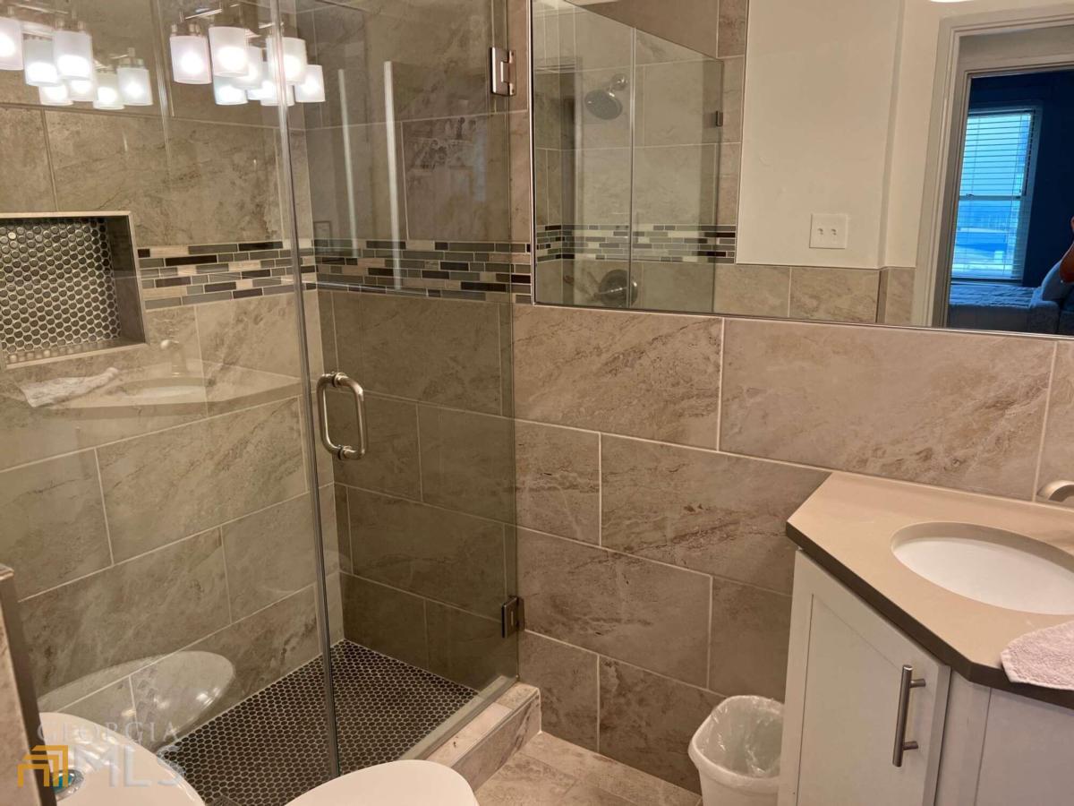 Peachtree Towers - Residential